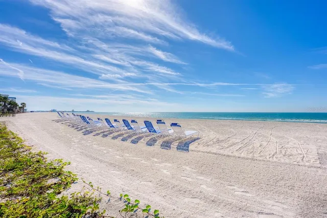 $598,000 | 1104 Benjamin Franklin Drive, Unit 515, Sarasota, FL 34236