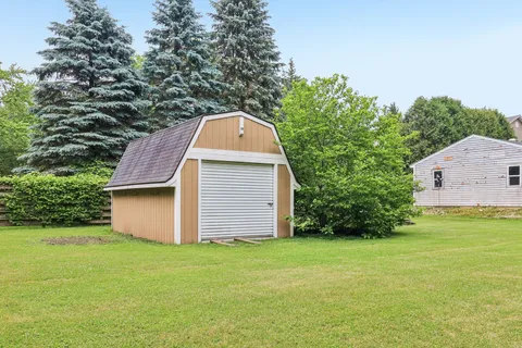 $277,000 | 11806 Maple Avenue, Hebron, IL 60034