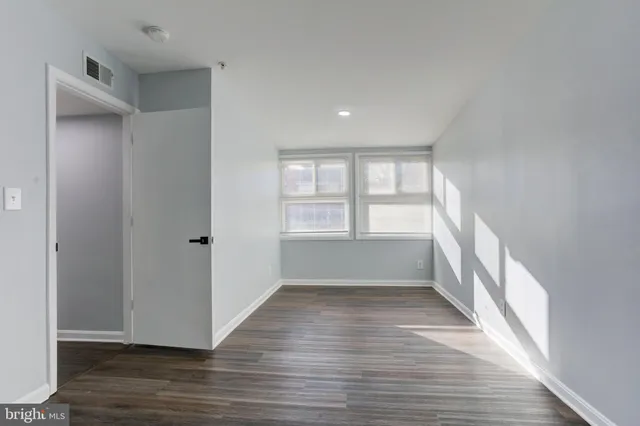 $154,900 | 7402 18th Avenue, Unit 19, Hyattsville, MD 20783