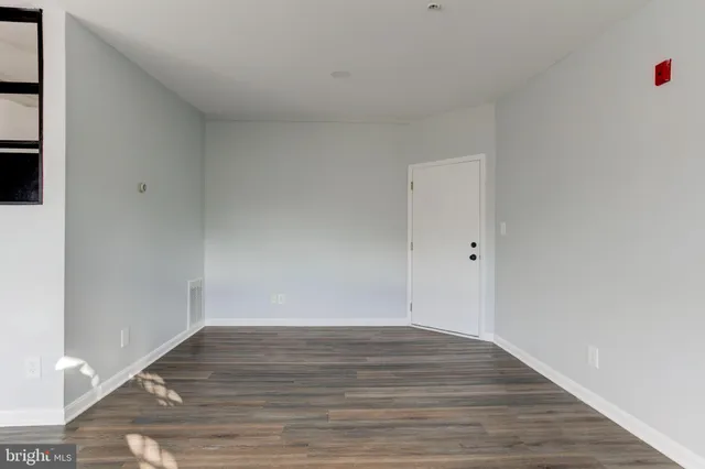 $154,900 | 7402 18th Avenue, Unit 19, Hyattsville, MD 20783