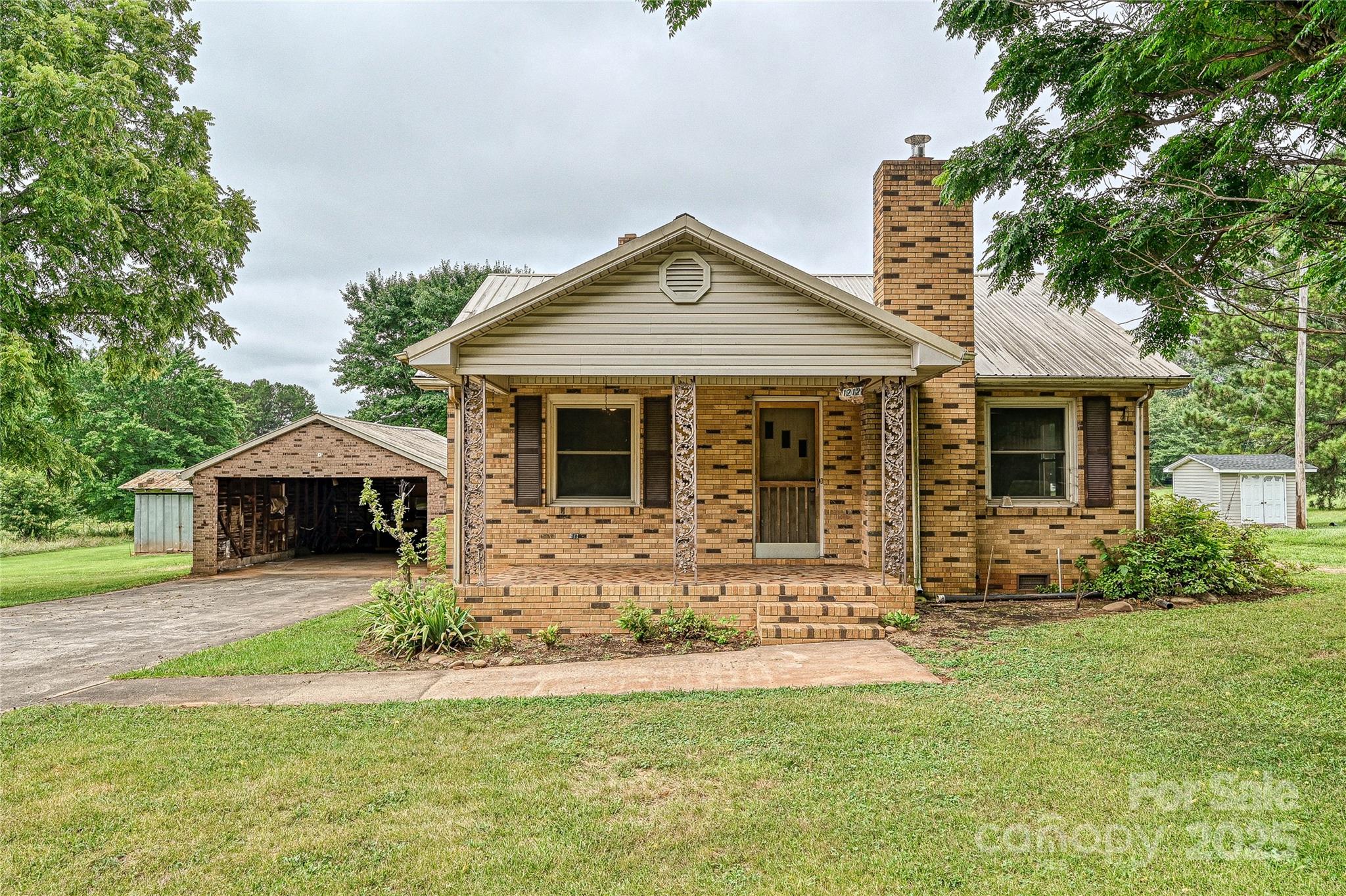 1212 Salem Church Road Lincolnton, NC 28092 - Photo 2 of 35