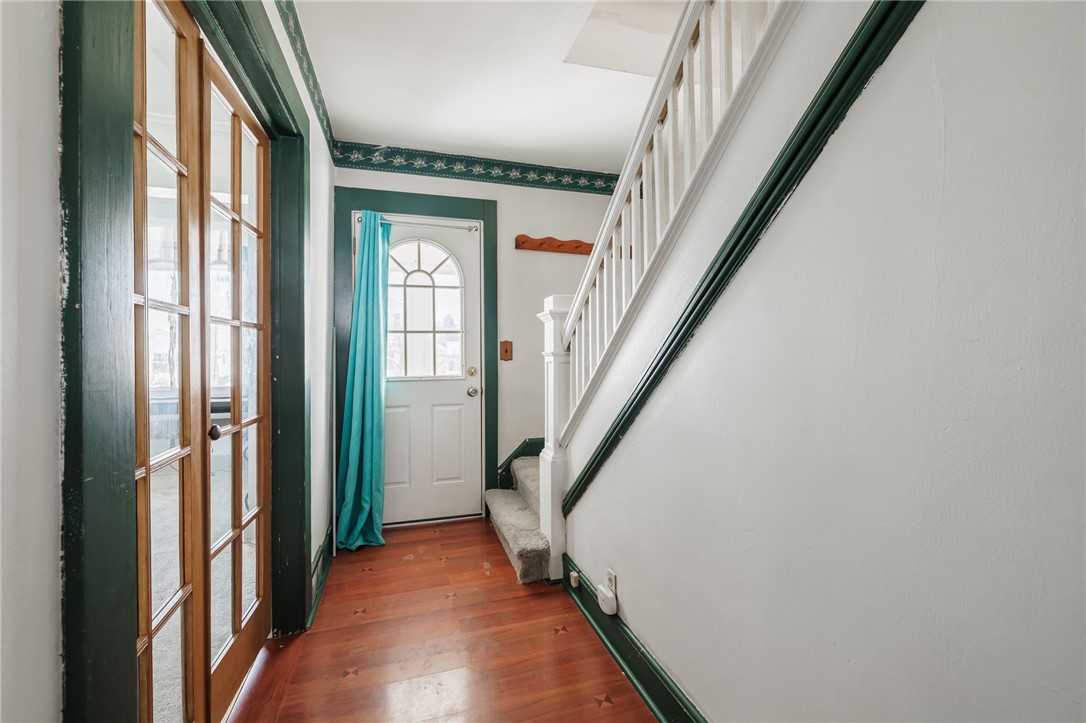 507 McKinley Street East Rochester, NY 14445 - Photo 2 of 15