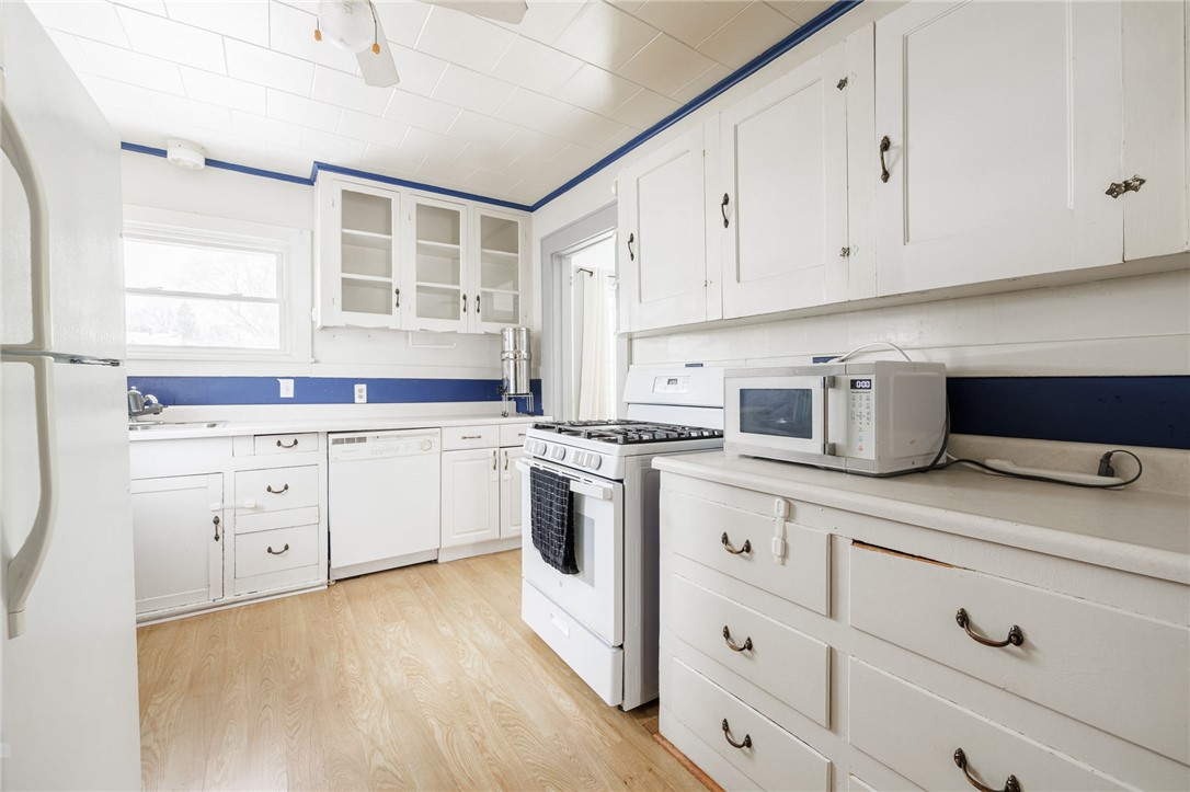 507 McKinley Street East Rochester, NY 14445 - Photo 7 of 15