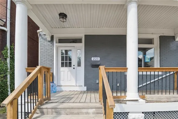 $1,700 | 221 Elm Street, Pittsburgh, PA 15218