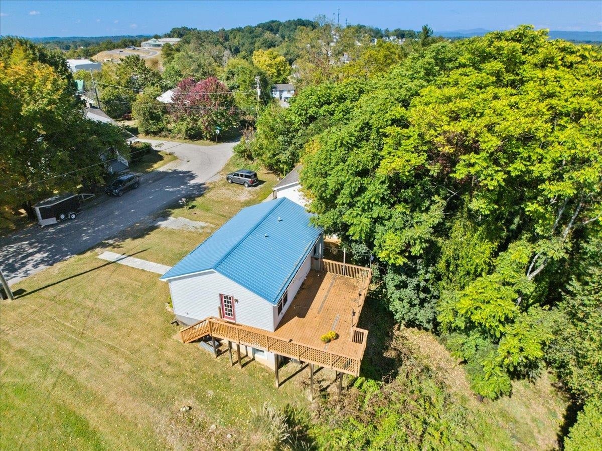 910 Gilbert Street Radford, VA 24141 - Photo 54 of 65 Gallery Image 54
