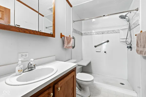 $230,000 | 65 South 1100 West, Jamestown, IN 46147