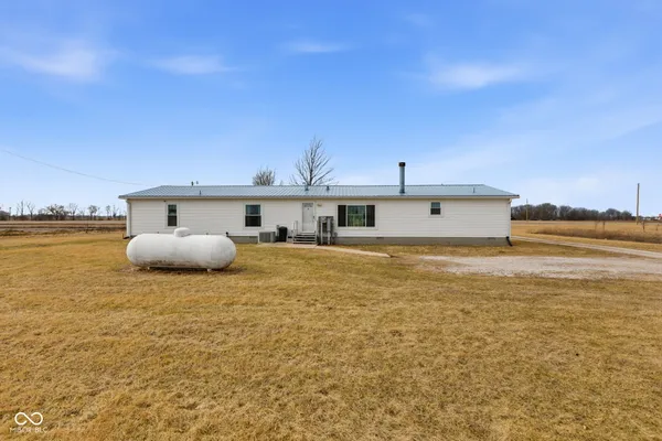 $230,000 | 65 South 1100 West, Jamestown, IN 46147