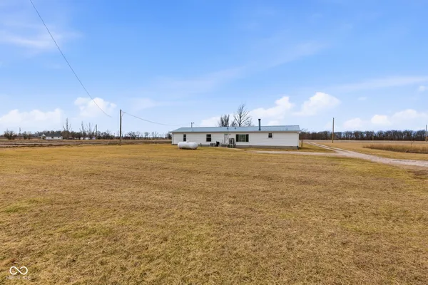 $230,000 | 65 South 1100 West, Jamestown, IN 46147