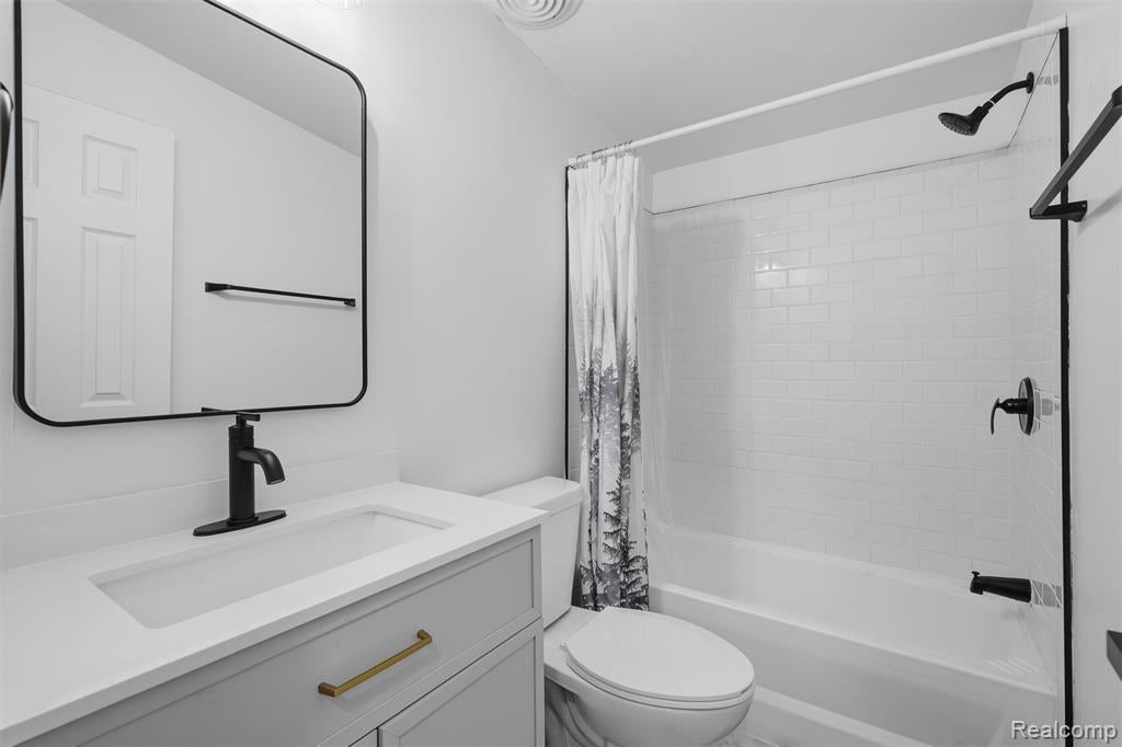 41824 Riggs Road Belleville, MI 48111 - Photo 16 of 28 Gallery Image 16