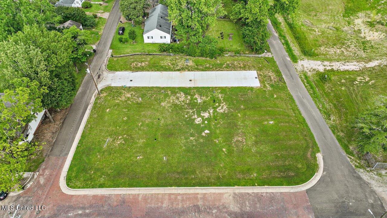 2 Jefferson Street Clinton, MS 39056 - Photo 3 of 18 02-Jefferson St