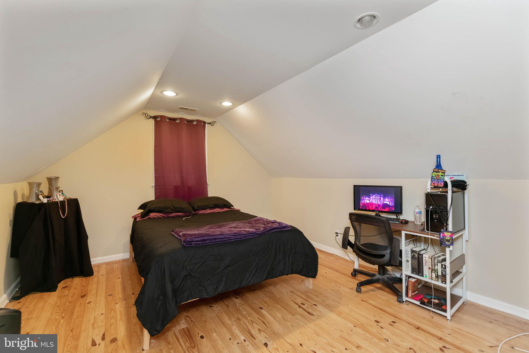 2513 Wentworth Road Baltimore, MD 21234 - Photo 12 of 34 Gallery Image 12