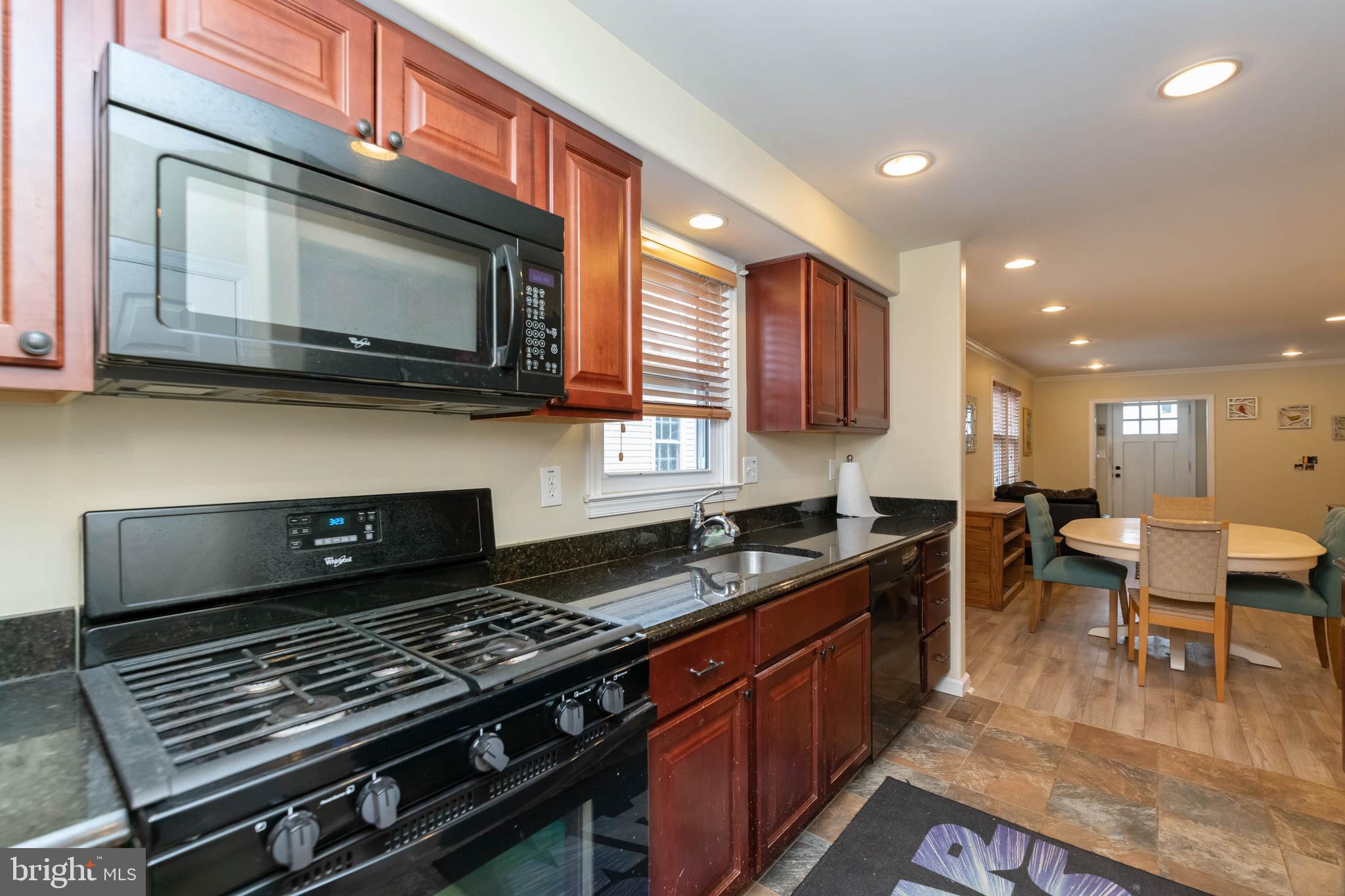 2513 Wentworth Road Baltimore, MD 21234 - Photo 9 of 34 Gallery Image 9
