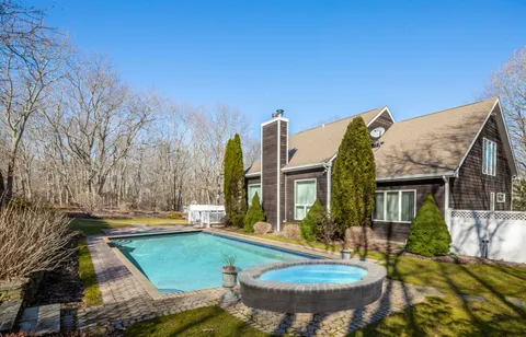 2784 Deerfield Road, Sag Harbor, NY 11963