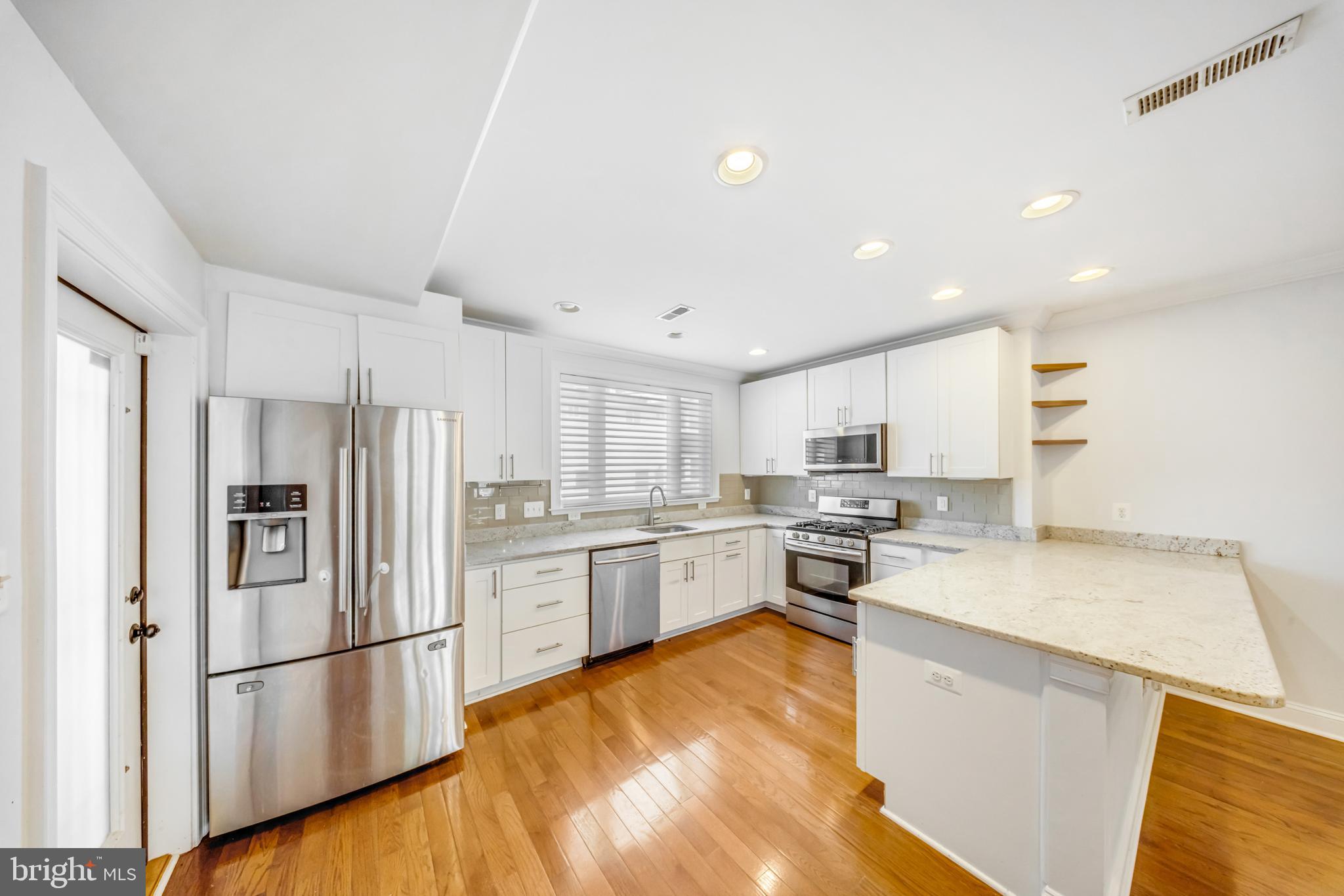 1505 Spring Place Northwest Washington, DC 20010 - Photo 9 of 37 Gallery Image 9