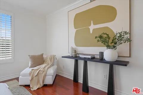 $1,299,000 | 107 North Swall Drive, Unit 303, Los Angeles, CA 90048