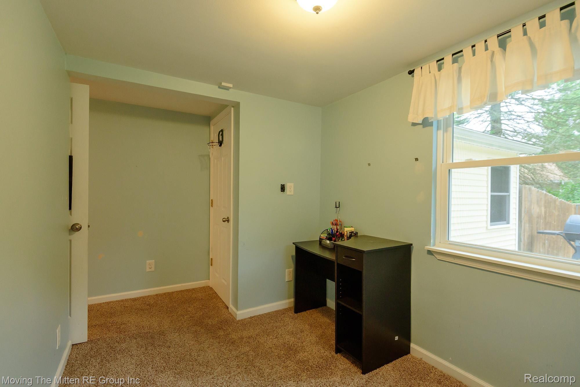 40173 Alden Road Belleville, MI 48111 - Photo 19 of 37 MTM_40173_alden-18.jpg