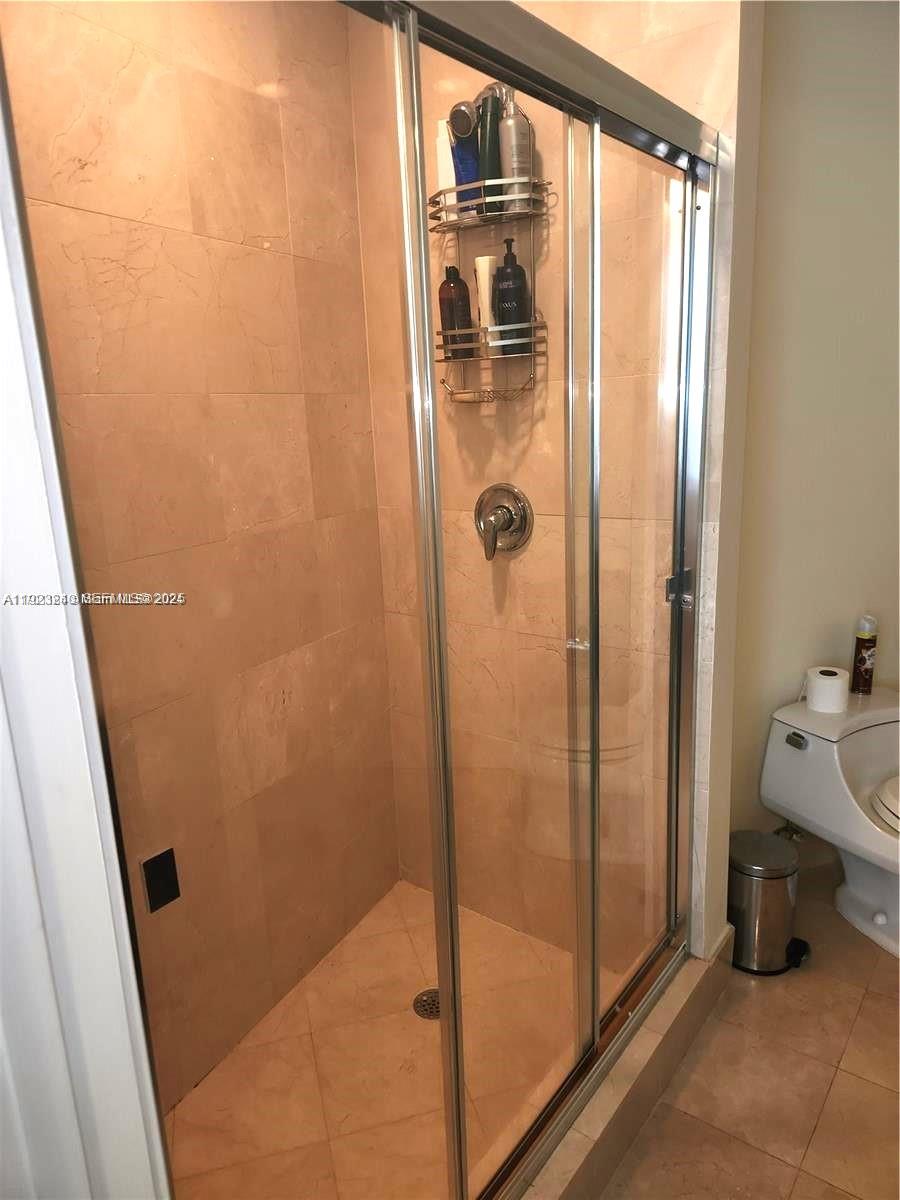 18101 Collins Avenue, Unit 1608 Sunny Isles Beach, FL 33160 - Photo 15 of 27