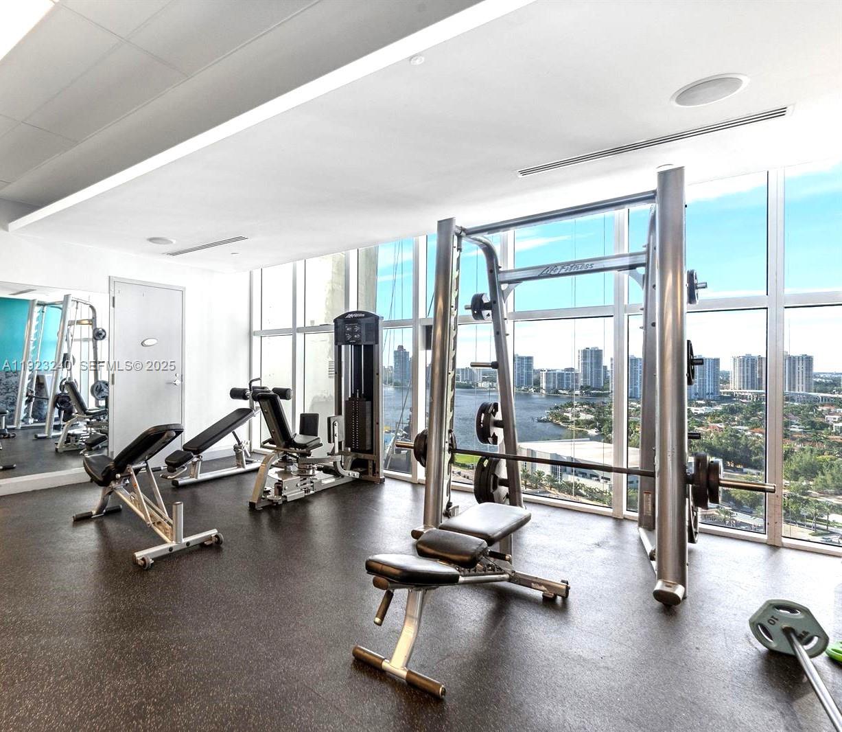 18101 Collins Avenue, Unit 1608 Sunny Isles Beach, FL 33160 - Photo 21 of 27