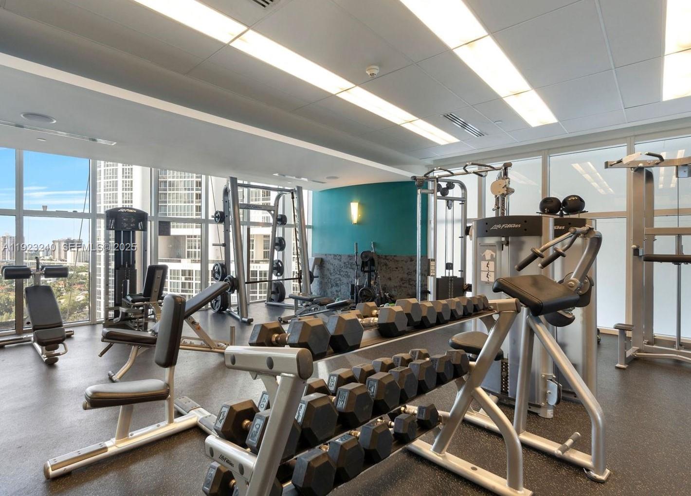 18101 Collins Avenue, Unit 1608 Sunny Isles Beach, FL 33160 - Photo 22 of 27