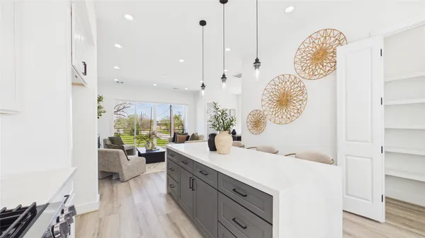 $2,600 | 2417 Harrington Street, Houston, TX 77026
