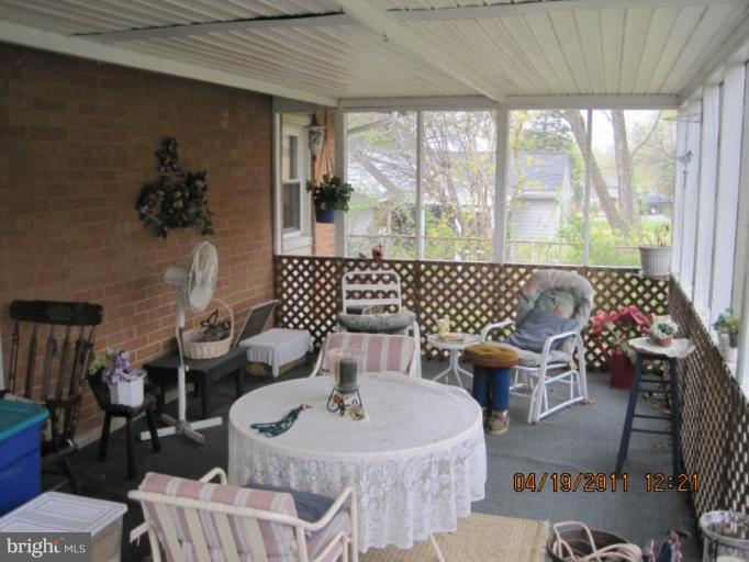 809 Bradley Road Joppa, MD 21085 - Photo 10 of 16 Screened-in Porch