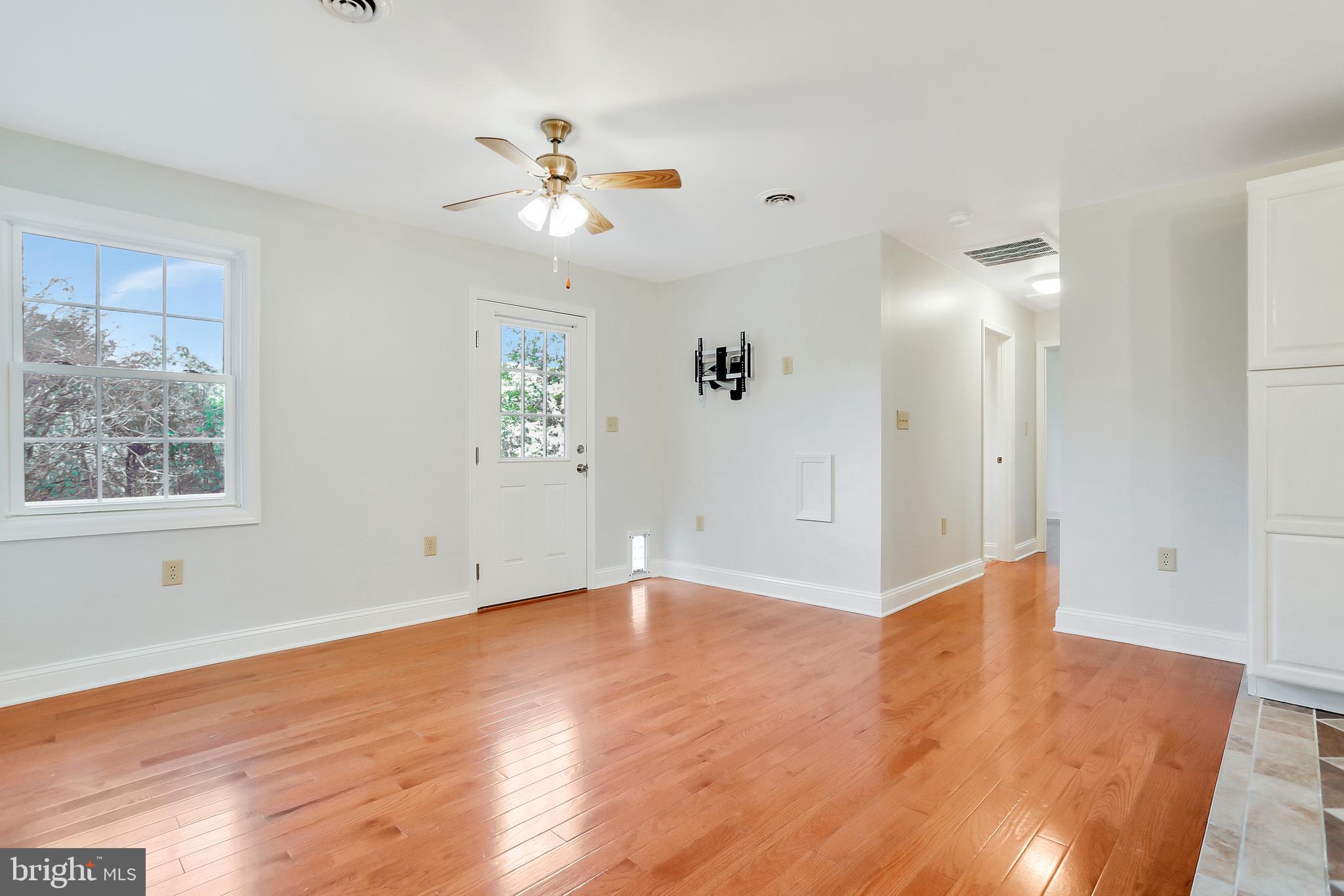 13127 Kaiser Ridge Road Hagerstown, MD 21740 - Photo 7 of 50 Gallery Image 7