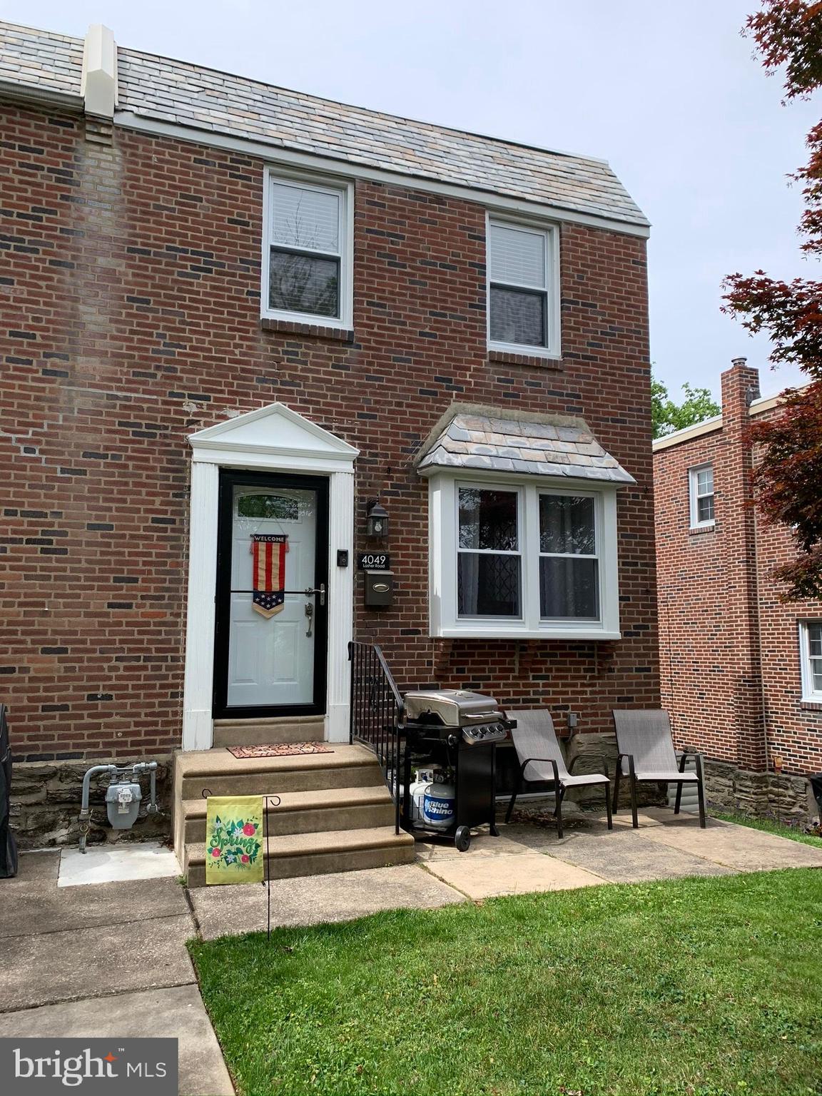 4049 Lasher Road Drexel Hill, PA 19026 - Photo 2 of 32 Exterior Front Entry and patio