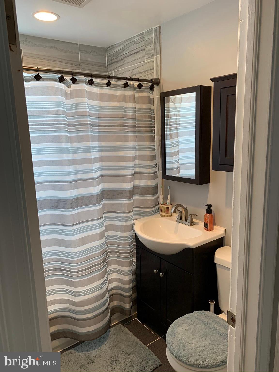 4049 Lasher Road Drexel Hill, PA 19026 - Photo 19 of 32 Full Bath on Second Floor