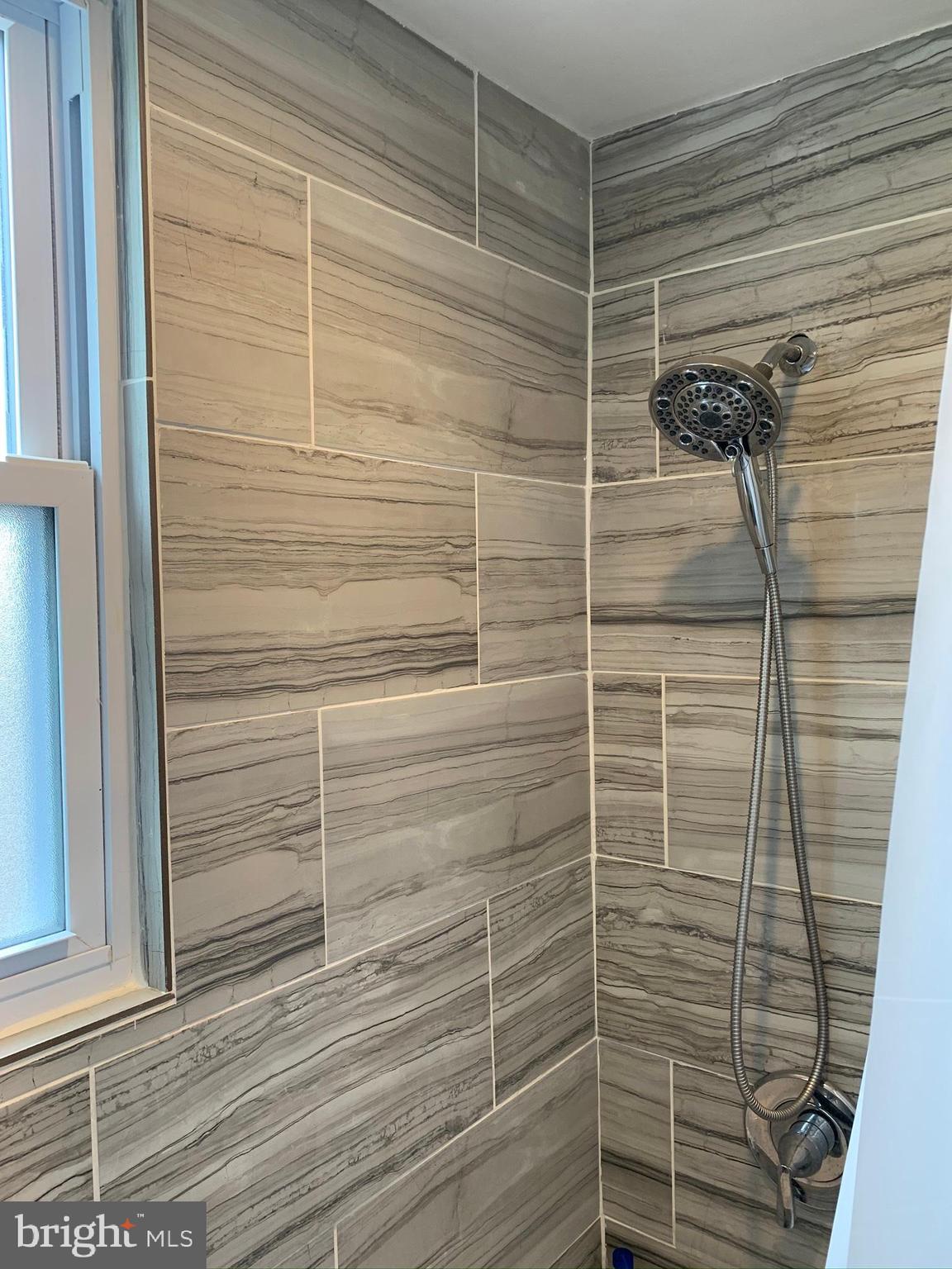 4049 Lasher Road Drexel Hill, PA 19026 - Photo 20 of 32 Shower