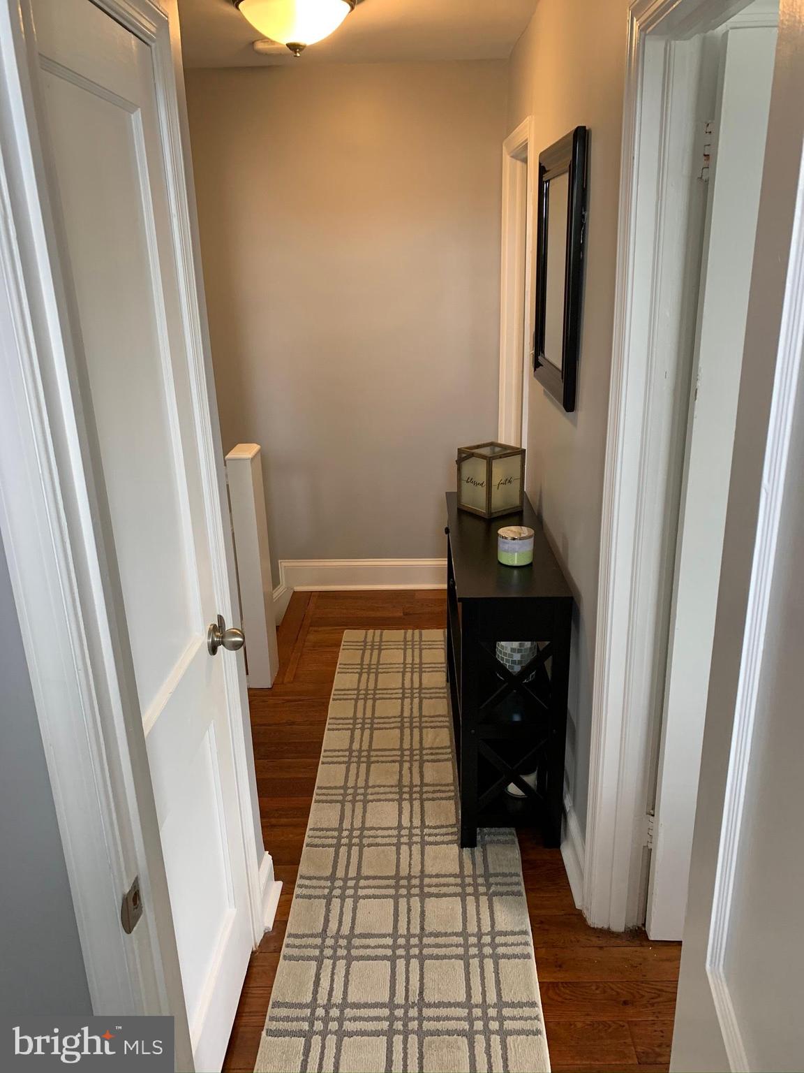 4049 Lasher Road Drexel Hill, PA 19026 - Photo 21 of 32 Hallway