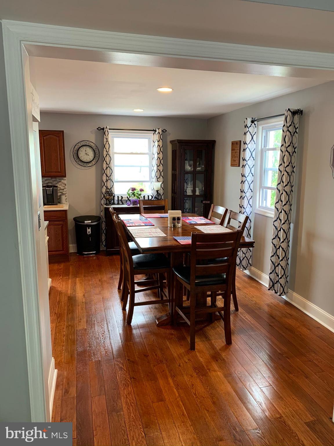4049 Lasher Road Drexel Hill, PA 19026 - Photo 6 of 32 Dining room
