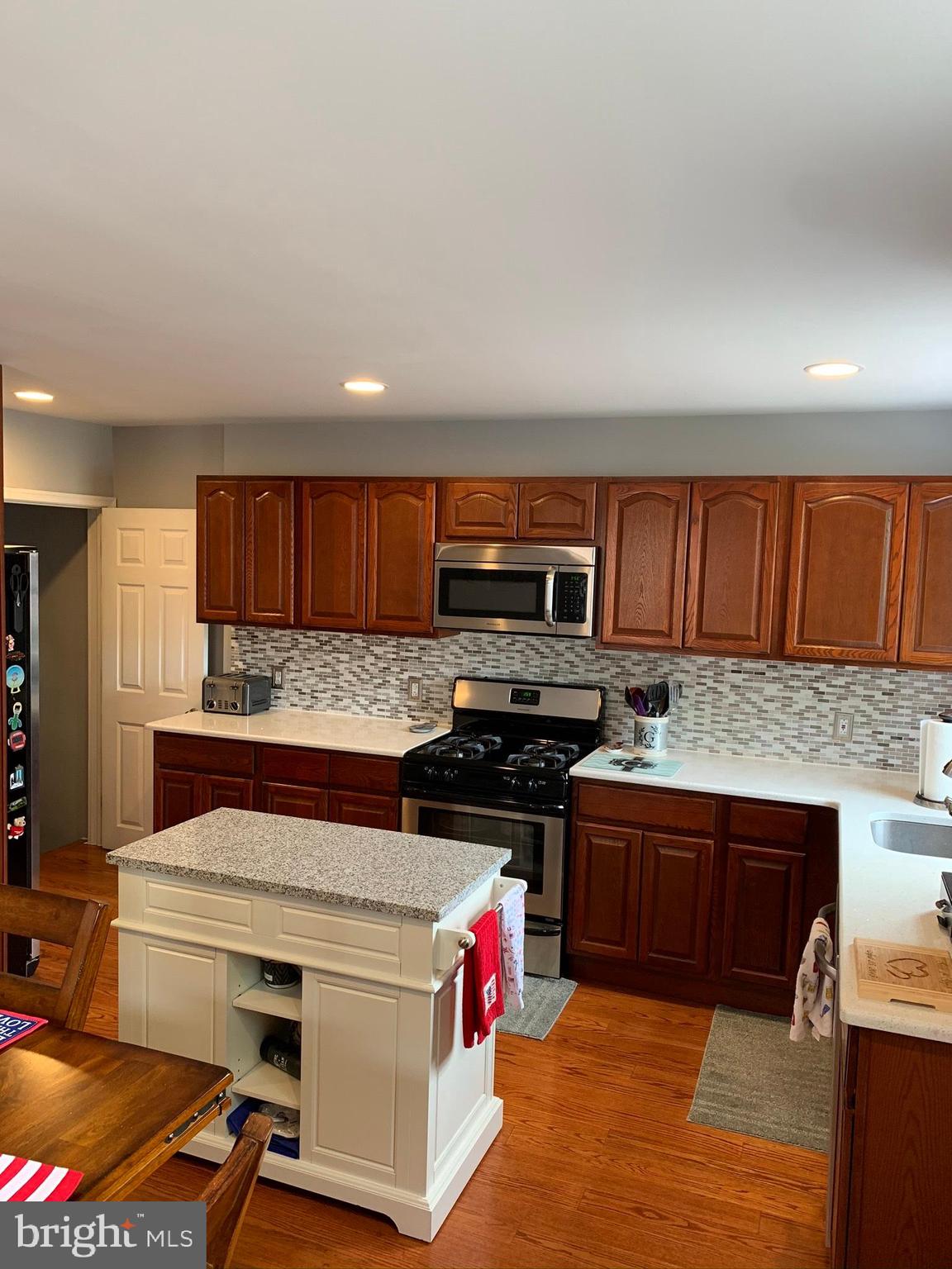 4049 Lasher Road Drexel Hill, PA 19026 - Photo 8 of 32 Full kitchen view