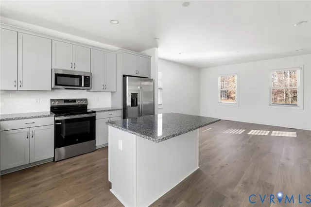 $345,000 | 617 Ellens Haven Alley, Richmond, VA 23222