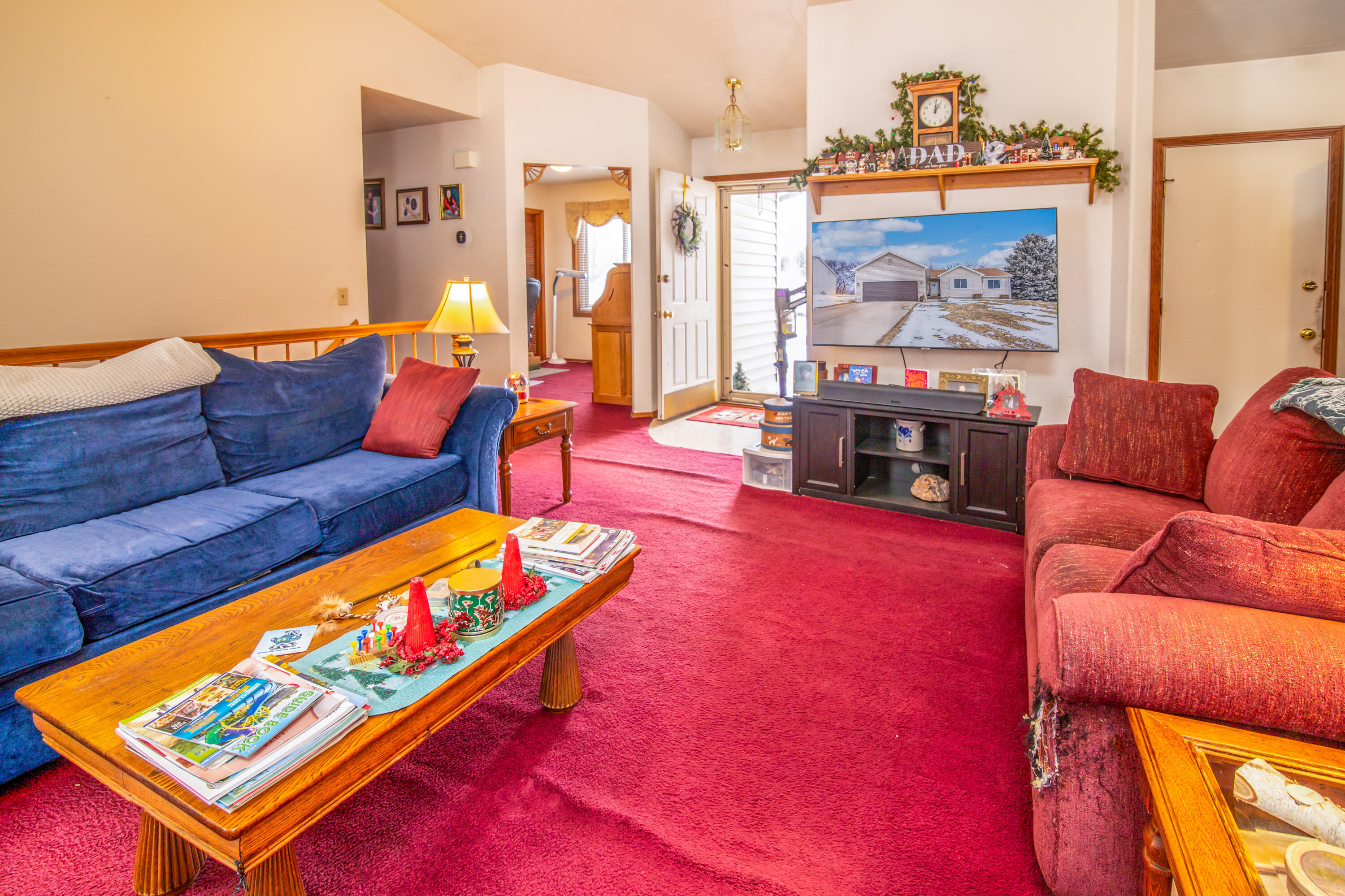 225 Anna Street Waterloo, WI 53594 - Photo 2 of 20 Living Room