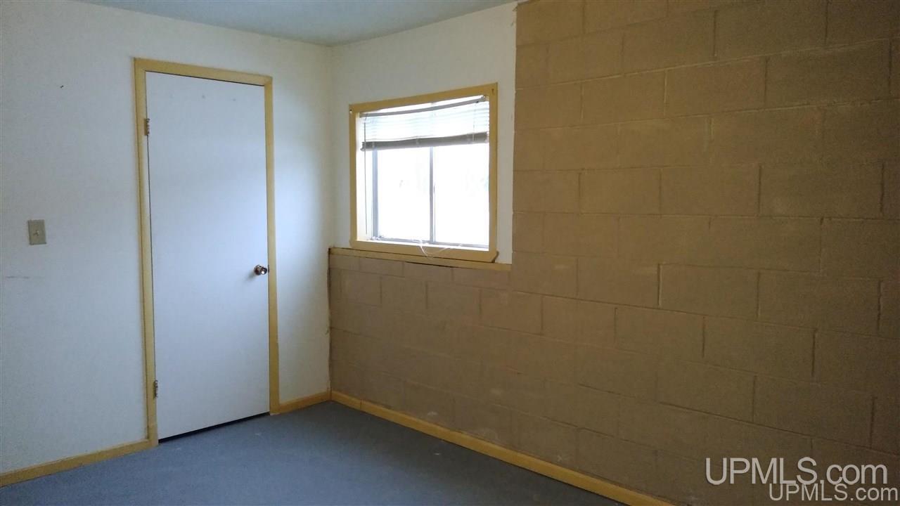 6685 65 Road Gladstone, MI 49837 - Photo 14 of 31