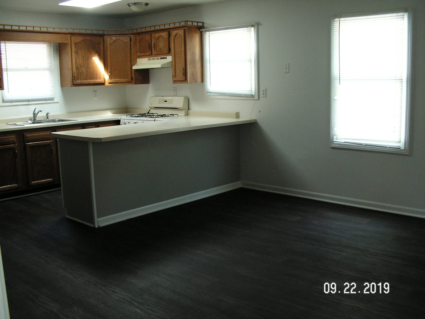 46W786 Main Street Road Elburn, IL 60119 - Photo 10 of 33