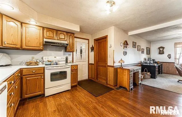 $535,000 | 2322 County Road 2000 North, Beason, IL 62512