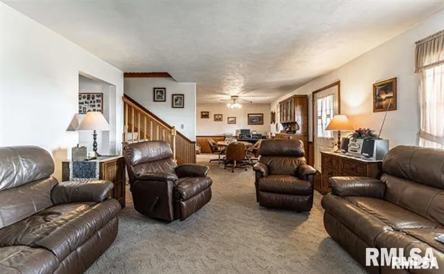 $535,000 | 2322 County Road 2000 North, Beason, IL 62512