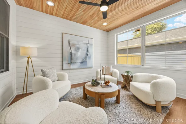 $1,225,000 | 717 North Brainard Street, Naperville, IL 60563