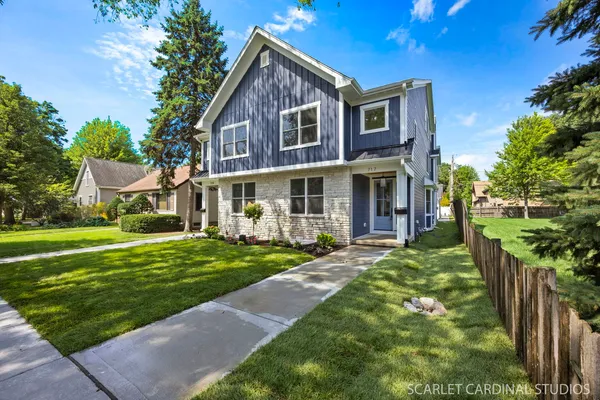 $1,225,000 | 717 North Brainard Street, Naperville, IL 60563