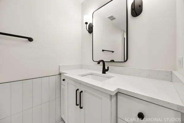 $1,225,000 | 717 North Brainard Street, Naperville, IL 60563