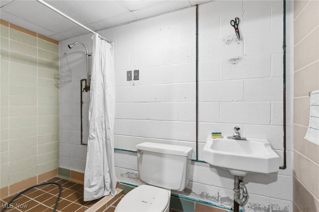 2715 West Pleasant Valley Road Parma, OH 44134 - Photo 46 of 50 Gallery Image 46