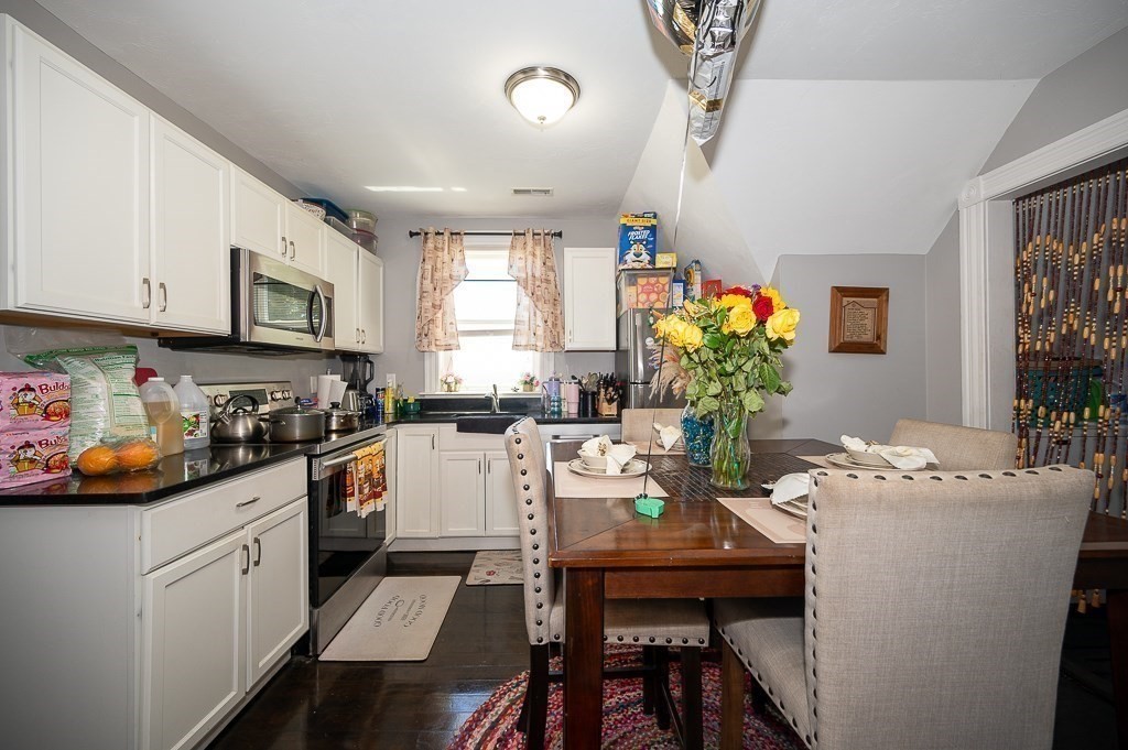 192 Vernon Street Worcester, MA 01607 - Photo 23 of 38