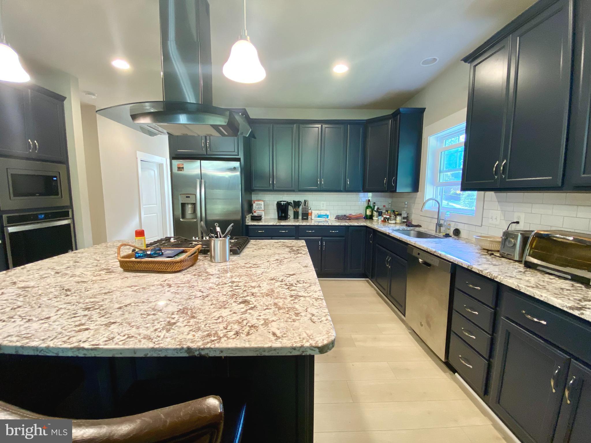 3607 Rose Lane Annandale, VA 22003 - Photo 3 of 24