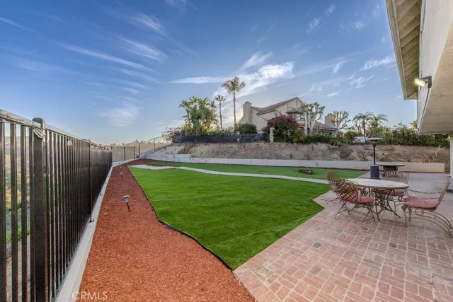 a view of an outdoor space