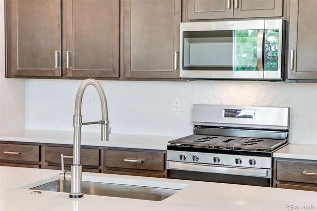 $574,900 | 1418 Hudson Place, Longmont, CO 80501