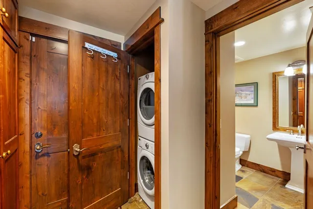 $1,600,000 | 12442 Villa Court, Truckee, CA 96161