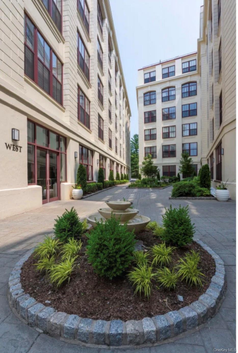 1 Scarsdale Road, Unit 204 Tuckahoe, NY 10707 - Photo 30 of 45 Courtyard
