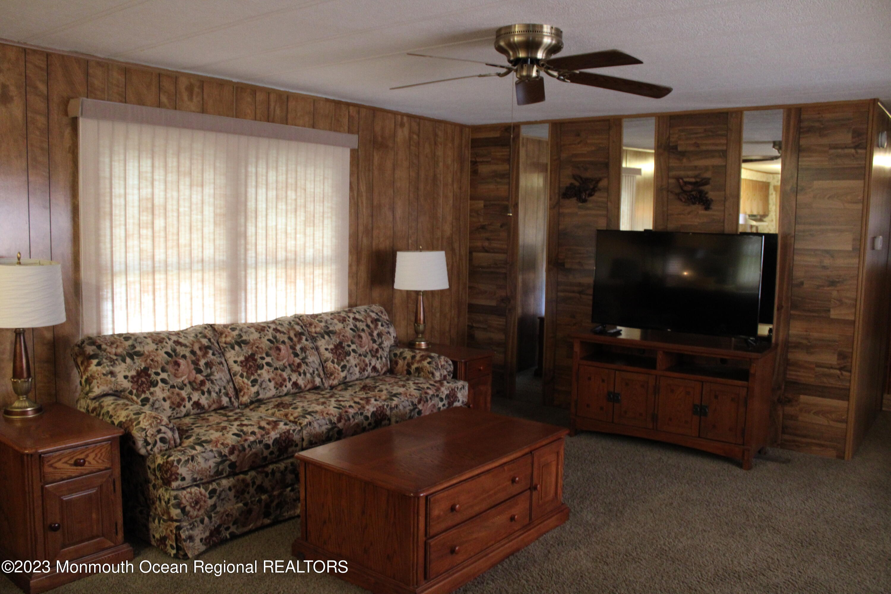 63 Eagle Drive Whiting, NJ 08759 - Photo 7 of 27 IMG_1517