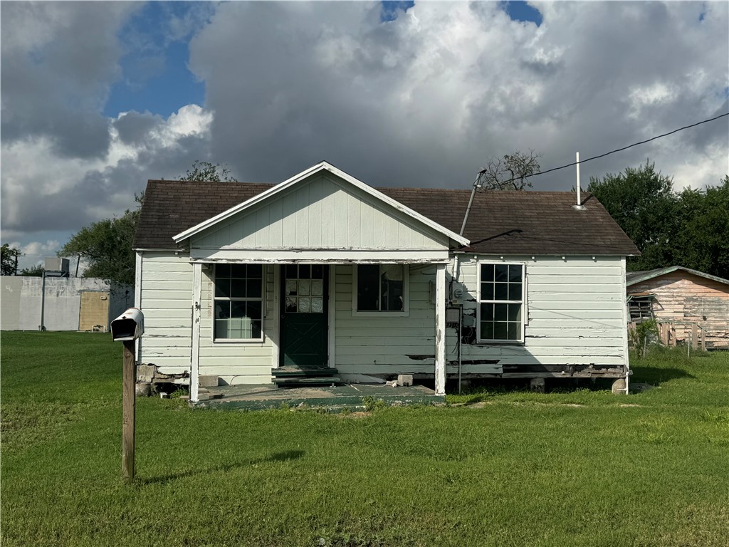 111 Allende Street Taft, TX 78390 - Photo 1 of 1